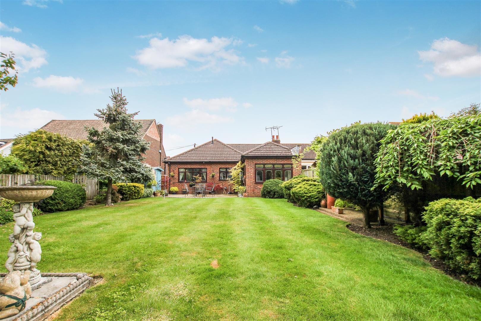 Harpers Lane, Doddinghurst, Brentwood Keith Ashton